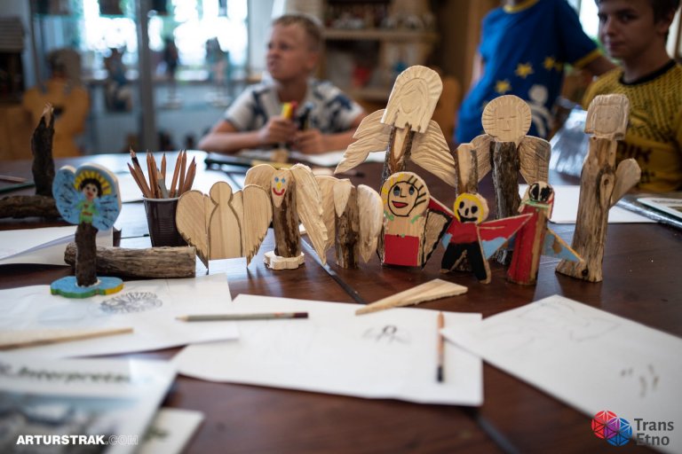 Warsztaty z zakresu rzeźbiarstwa w drewnie (29.07.2019)